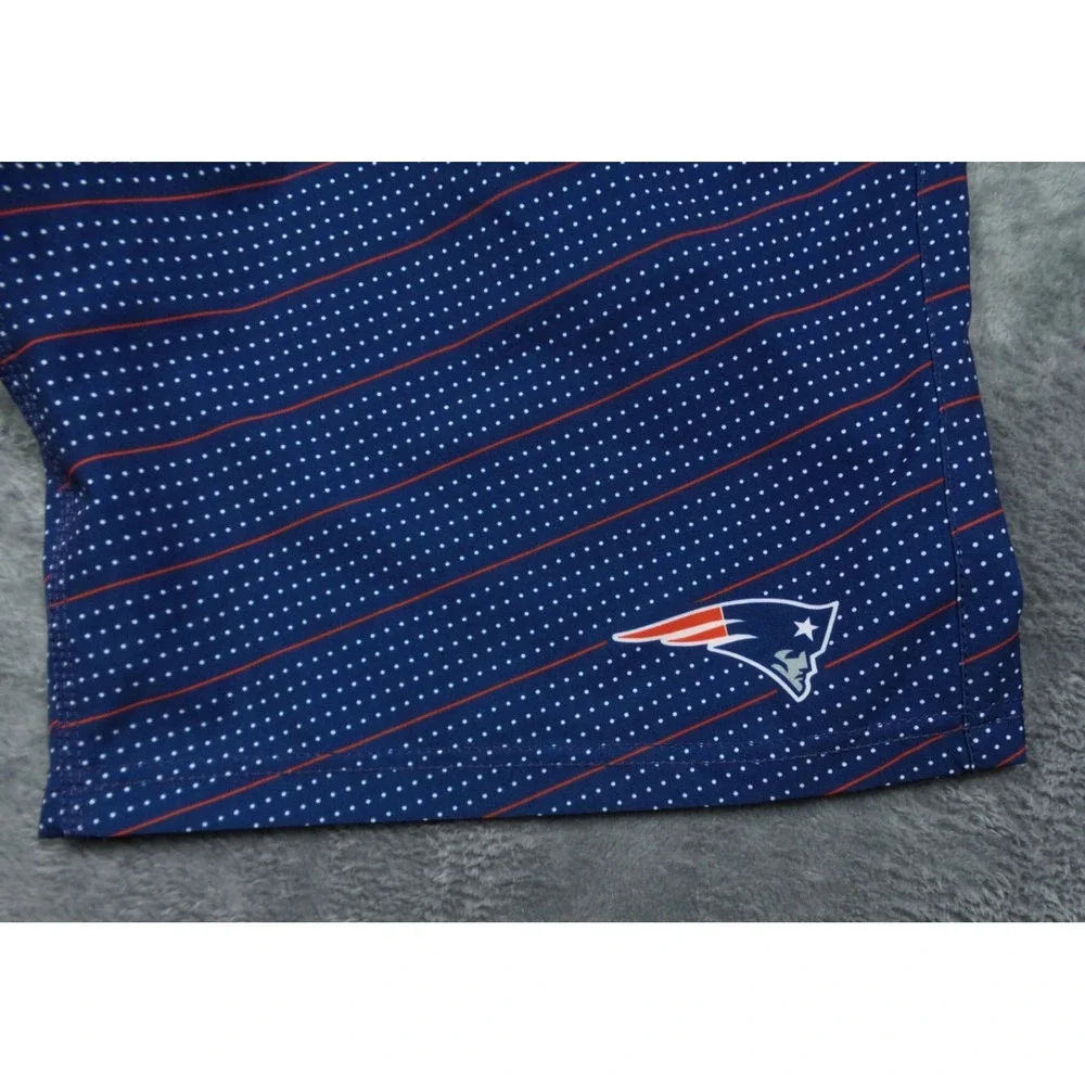 New England Patriots Shorts Mens Size 38 Blue Striped NFL Team Apparel Stretch